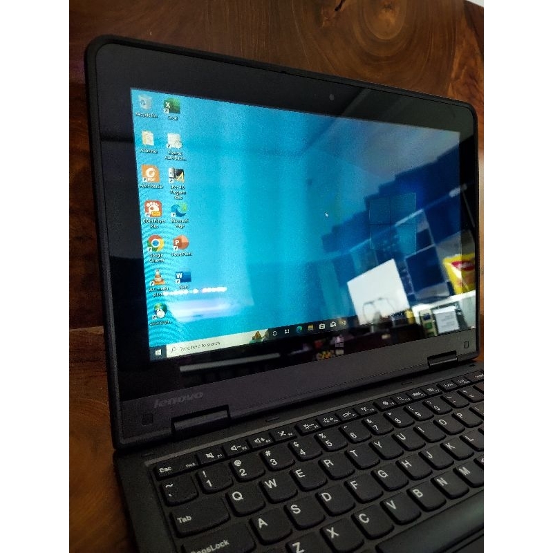 Lenovo Thinkpad Yoga 11e Ram 4GB/ Ssd 128GB Layar Sentuh