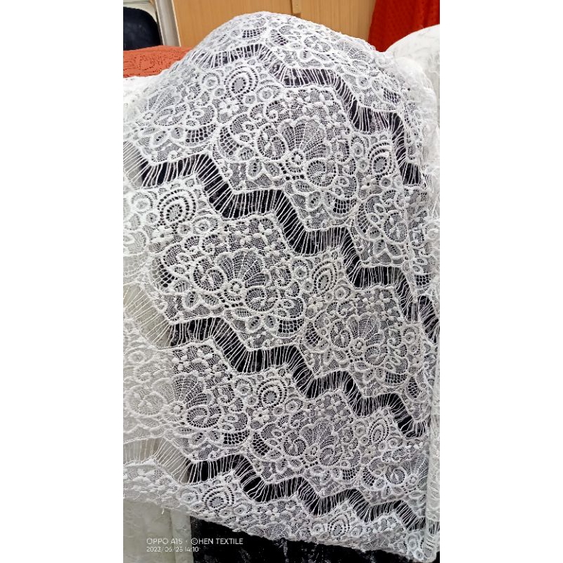 1/2 meter kain/bahan brokat renda/kain kebaya brokat/bahan brokat kebaya renda