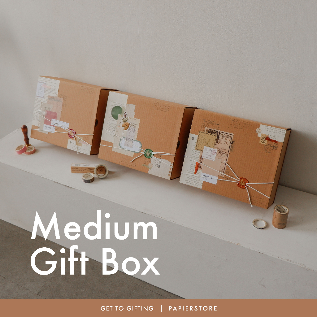 

MEDIUM GIFT BOX (BOX ONLY) / KOTAK KADO / HAMPERS / HADIAH