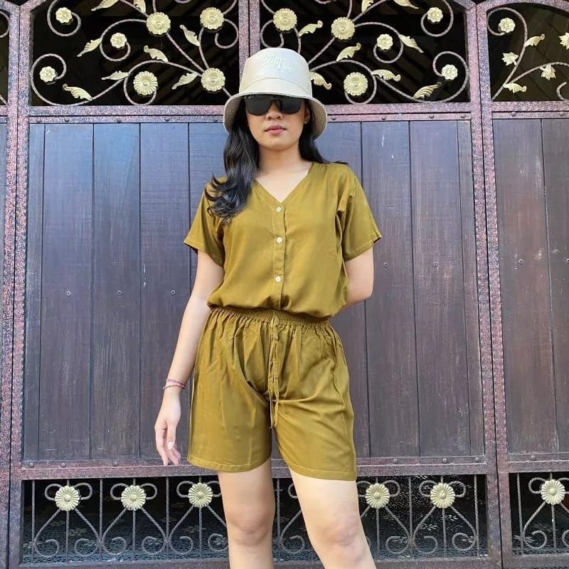 ONE SET Wanita Cringkle Celana Pendek(HOT PANTS)Piyama Kringkle Terbaru