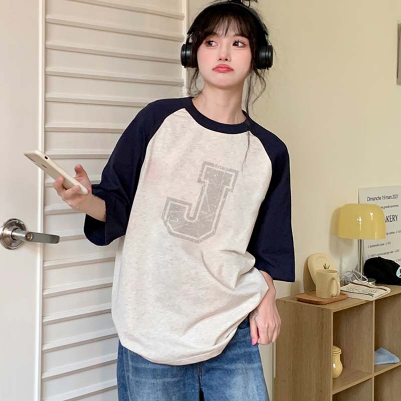 100% Katun Graphic Tee Baju Wanita Letter Atasan Wanita Oversize Kaos Putih T-shirt Couple Korean Style