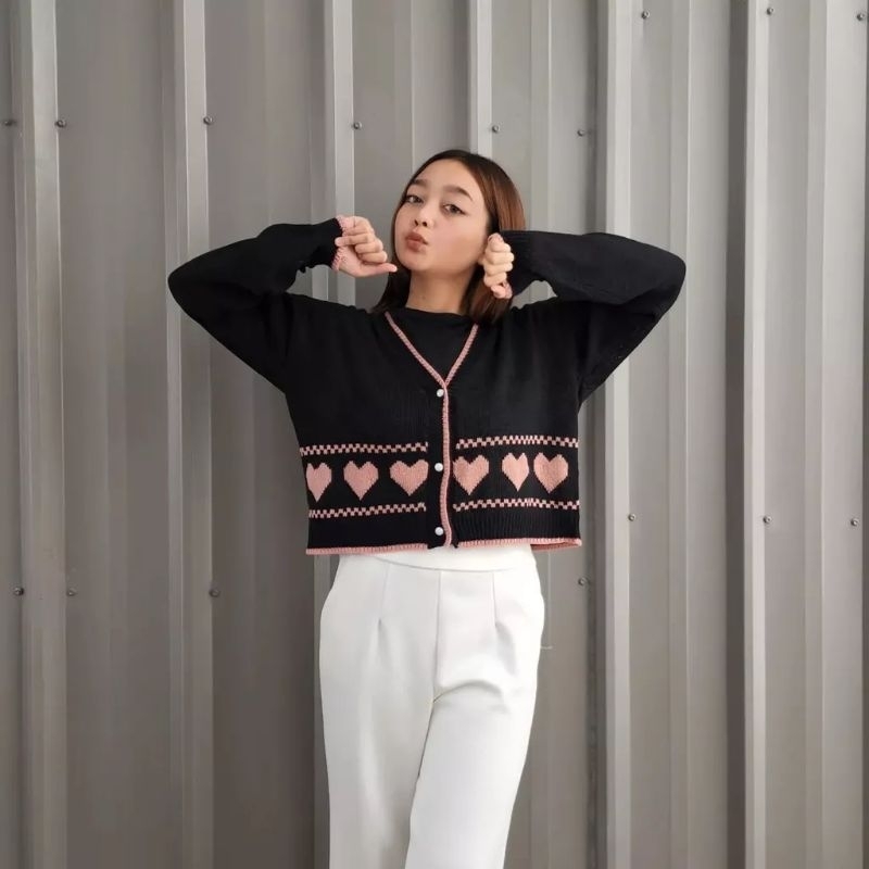 OUTWEAR LOVA CROOPE OUTER | RAJUT CARDIGAN CROP WANITA TRENDY MURAH | CARDIGAN RAJUT KANCING CROP WANITA