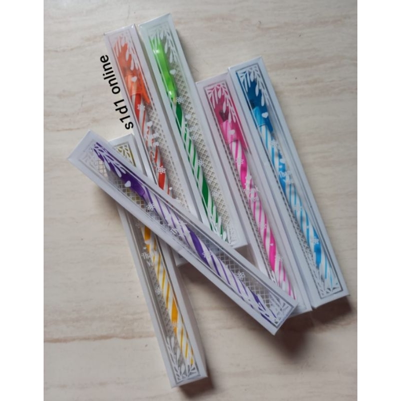 

50pcs PULPEN WARNA - WARNI ULIR KEMAS MIKA souvenir pernikahan khitanan ulang tahun murah unik lucu