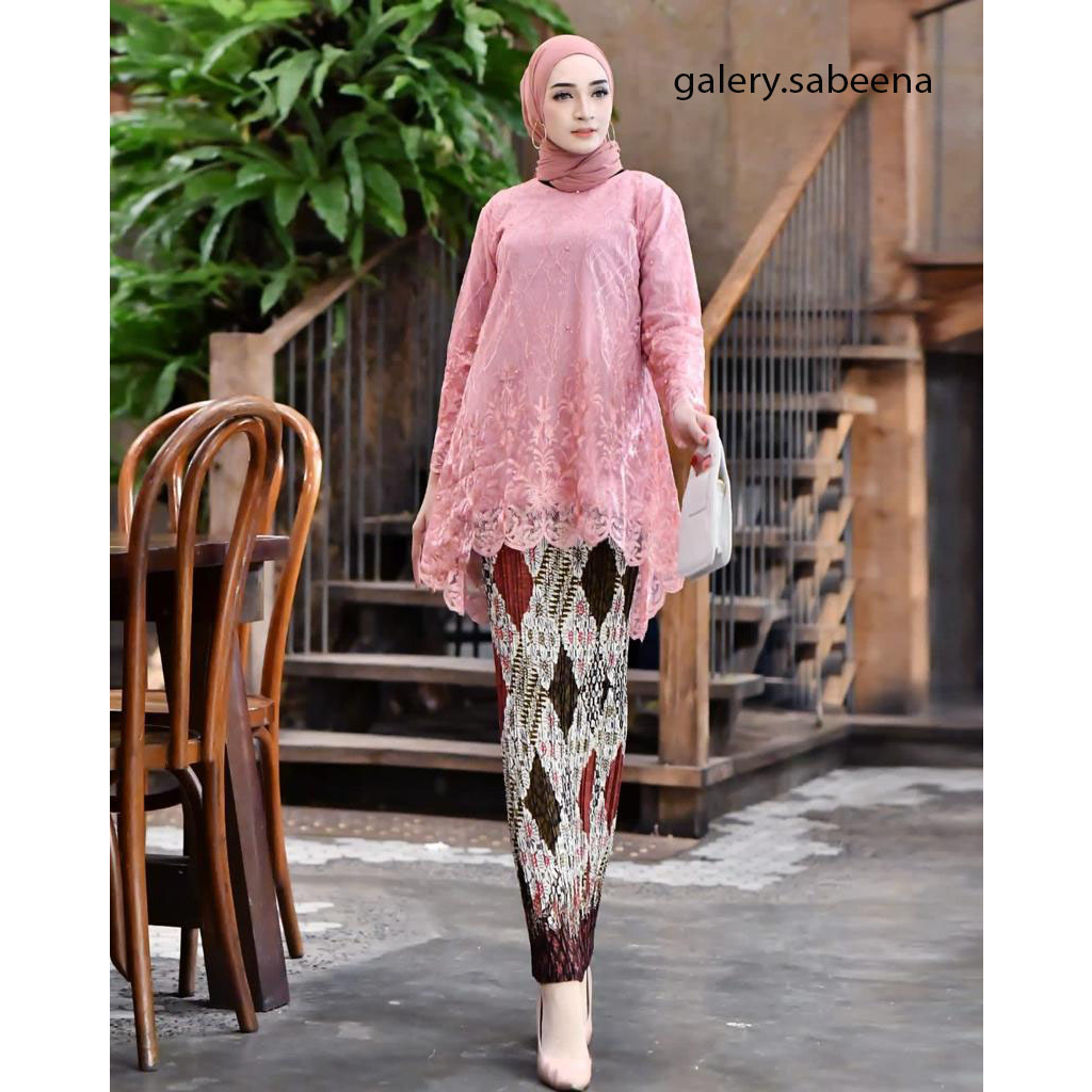 RINJANI TULLE BLOUSE KEBAYA MODREN /KEBAYA CANTIK / KEBAYA TULLE ACARA PESTA DAN WISUDA