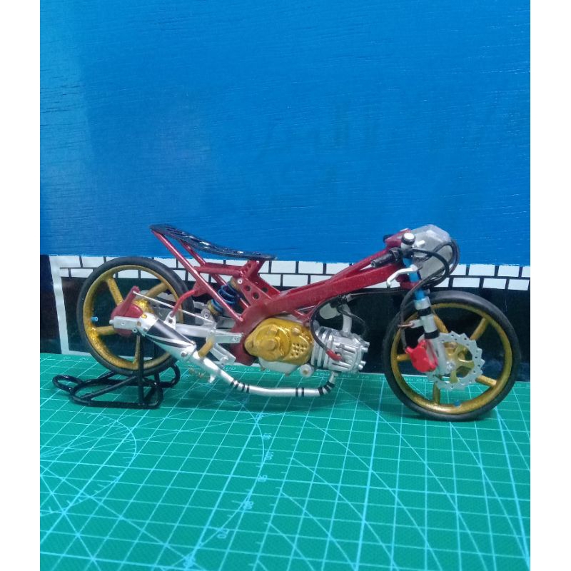 miniatur motor drag Jupiter z