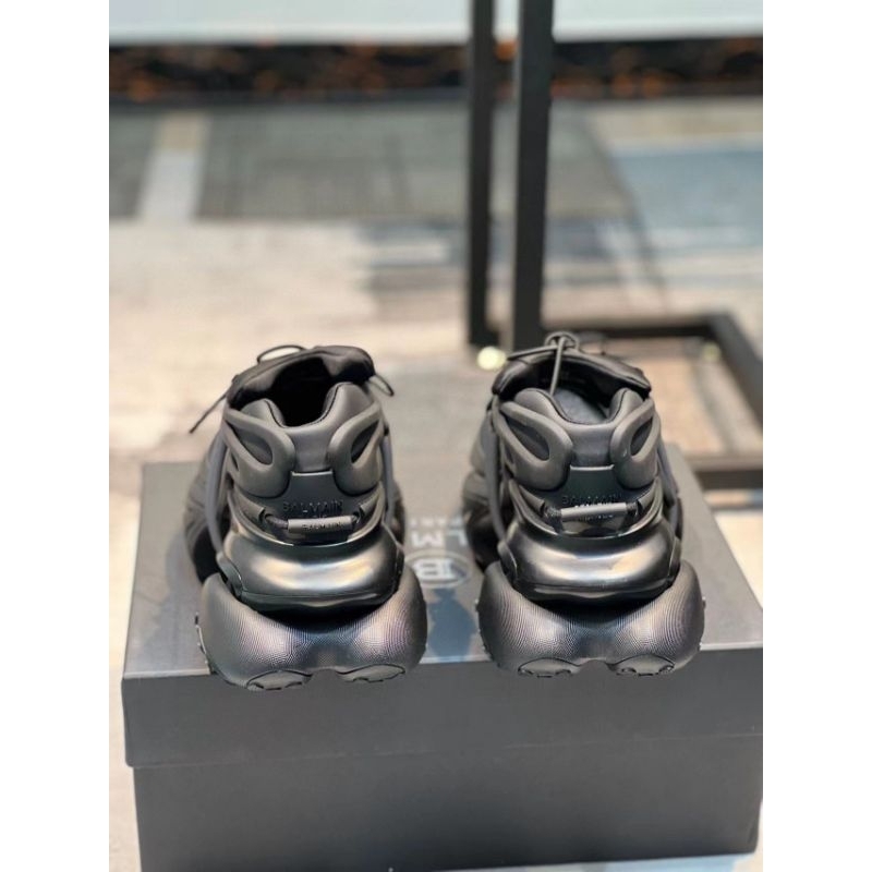 sepatu pria sneaker wedges blm sepatu cowok hitam terbaru p1shoes top mewah