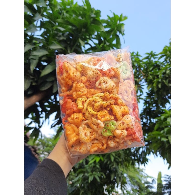 

kerupuk pedas KEONG 200g