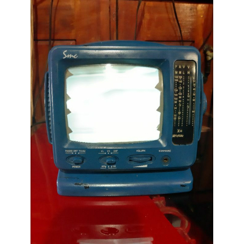 Tv Mini Antik Portable Radio Minus (Bekas)