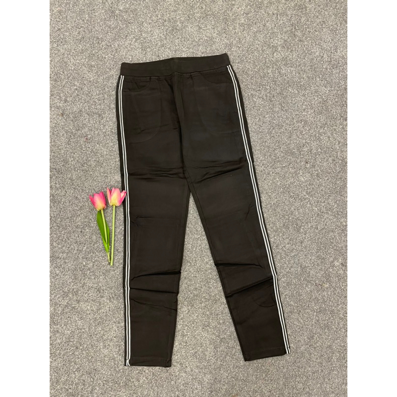 2 MODEL LEGING PREMIUM