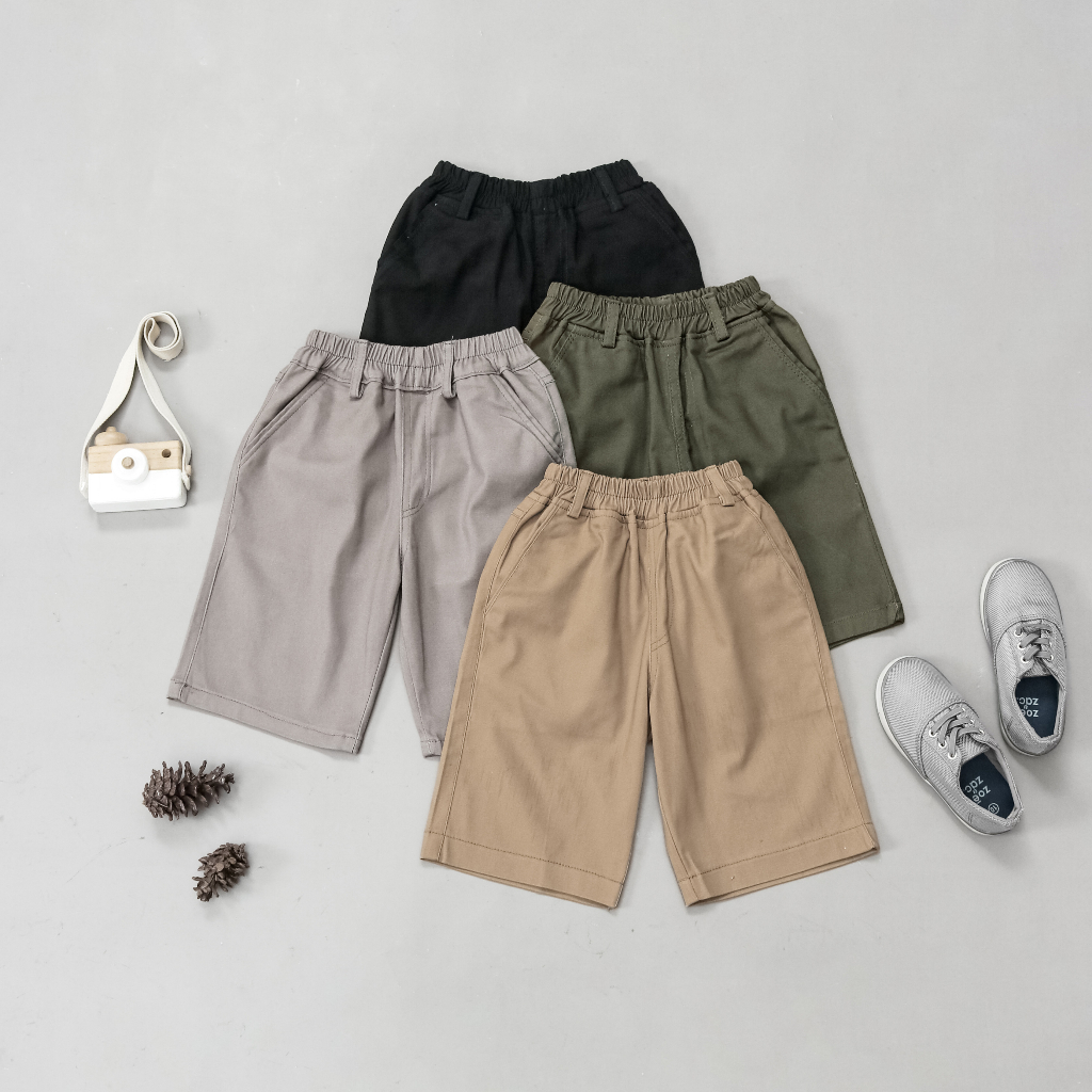 KINZARRA Celana Chinos Anak Pendek Dark Olive