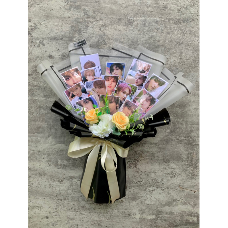 Buket Custom | Buket Photocard |Buket Hadiah | Buket polaroid | Buket Kpop