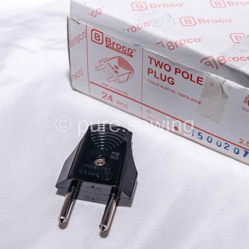 Steker gepeng Broco - two pole plug 2.5A 250V Broco Hitam