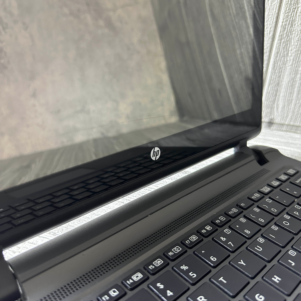 lenovo thinkpad laptop HP EE 11G2 TOUCHSEREEN  Inter Core 3  Ram 8GB SSD 128GB original berkualitas Mulus Bekas