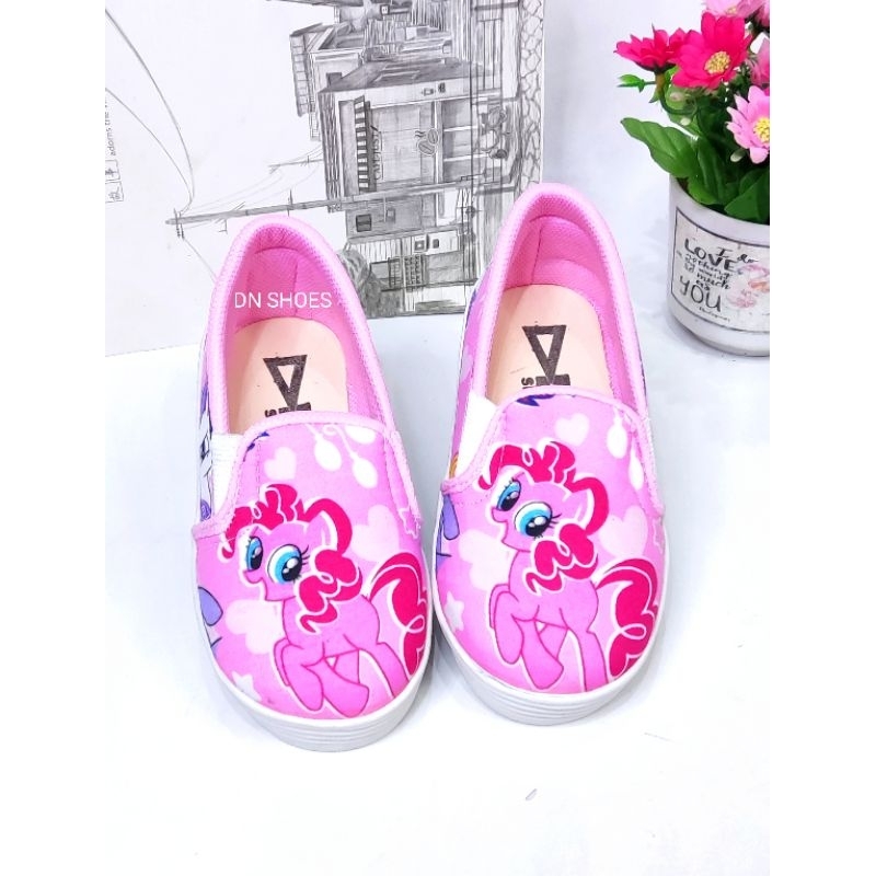 Sepatu Anak Perempuan lucu Karakter Kudaponi Pink New Murah