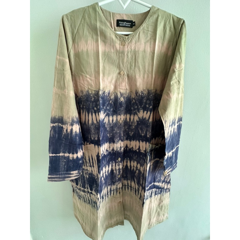 Preloved Batik Tunik Tie Dye Merk Fitting Room