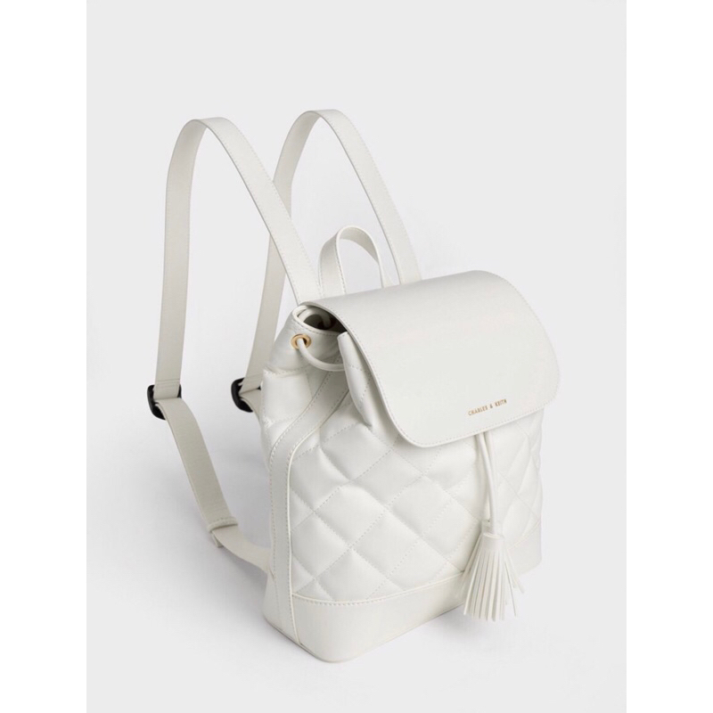 C backpack quilted tasel