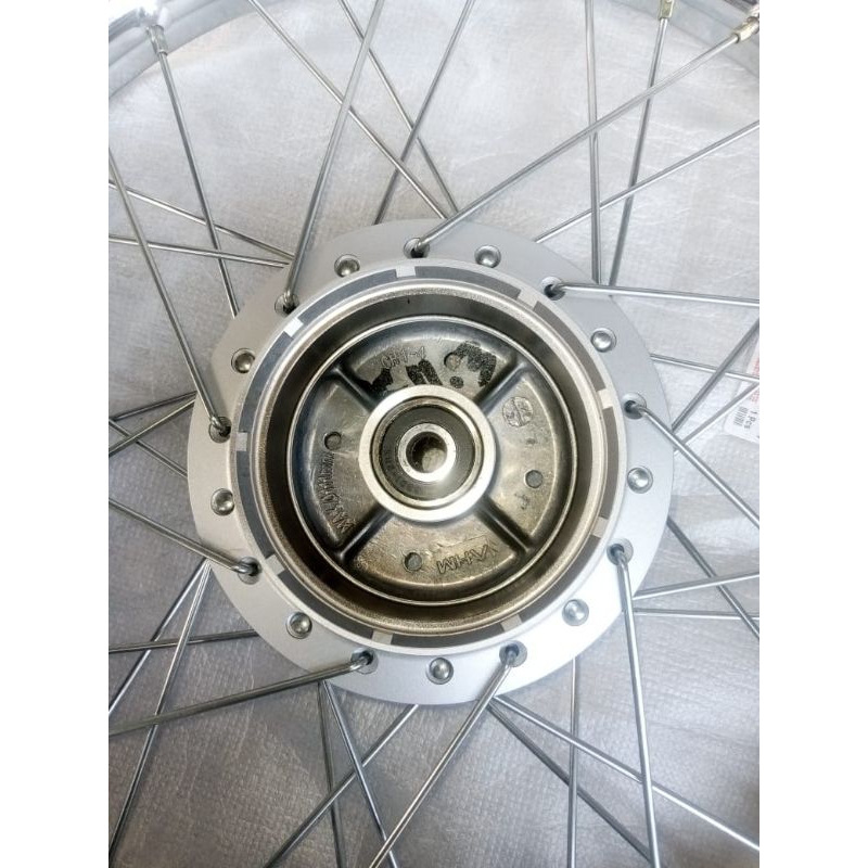 set velg bagian belakang honda win,supra x 100 tromol 100 persen baru orginal AHM