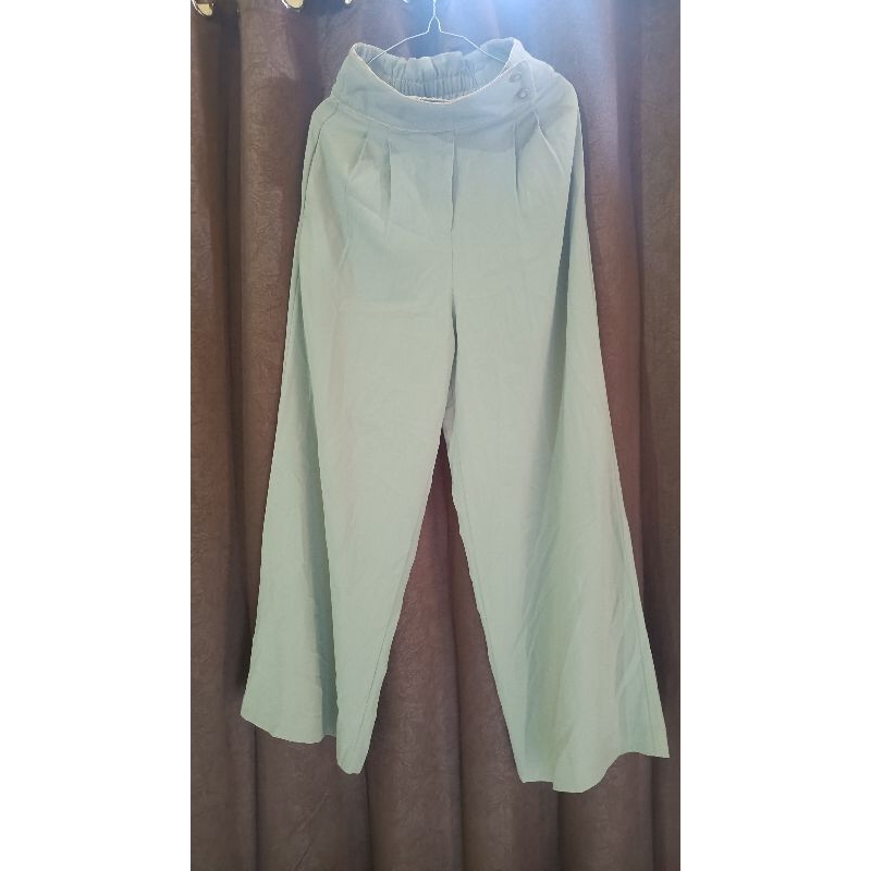 kulot sage green lily brown