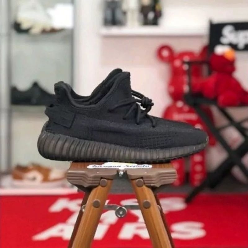 Adidas Yeezy Boost 350 V2 &quot;Onyx&quot;