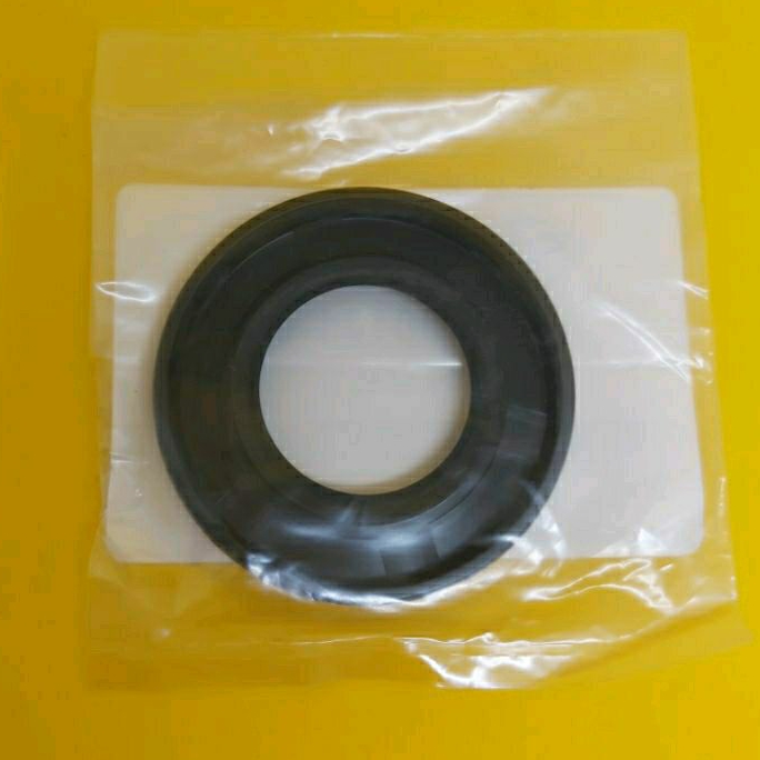 Oil seal bagian crankshaft bawah outboard Tohatsu 18hp. Asli. 3LD-00121-0.
