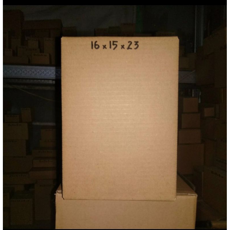 

Kardus packing box ukuran 16x15x23 cm