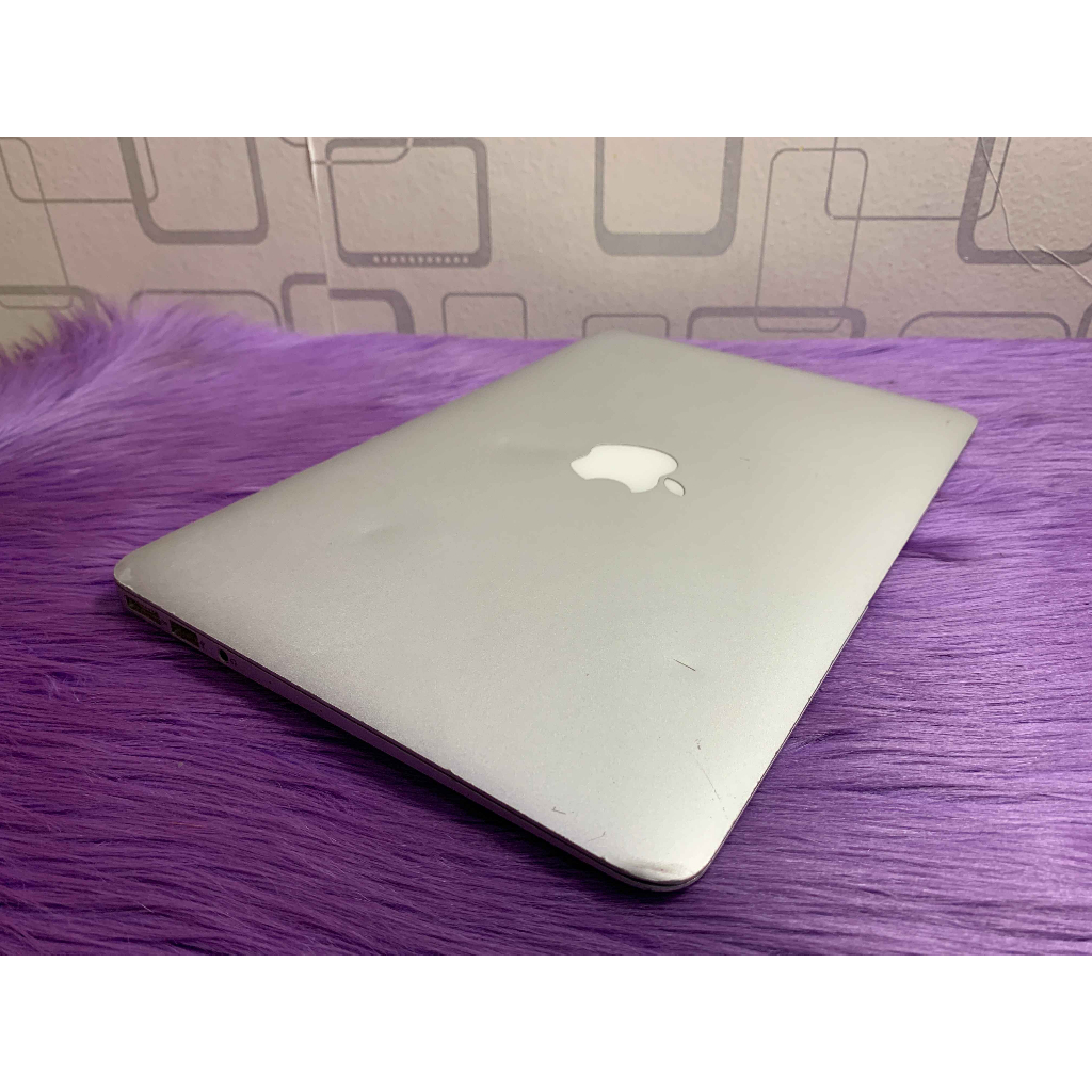 Macbook Air 11in Early 2014 Core i5 4GB SSD 128GB