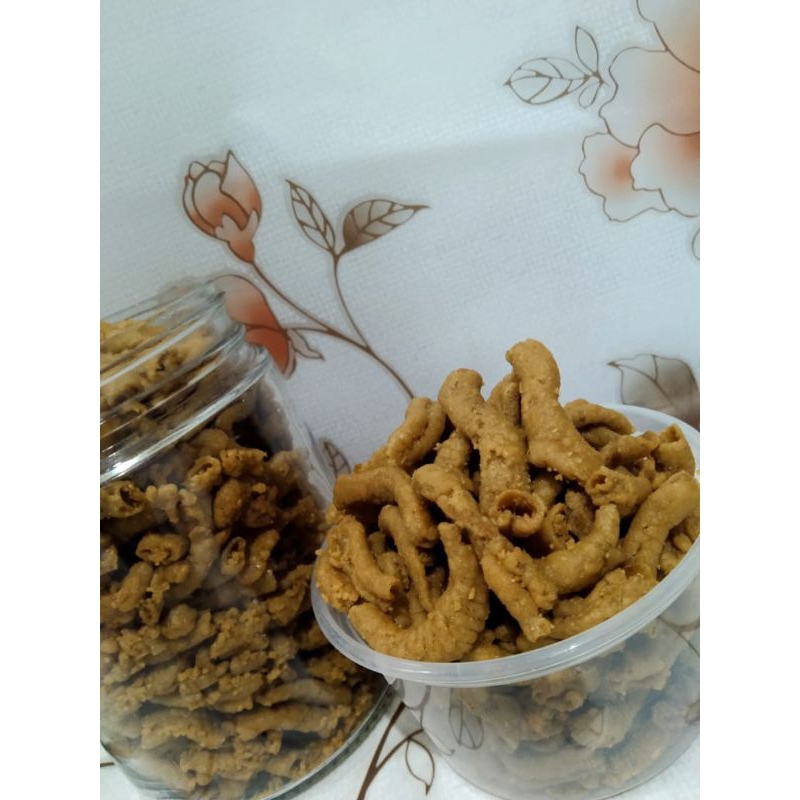 

Keripik usus ayam original gurih dan renyah 1kg.