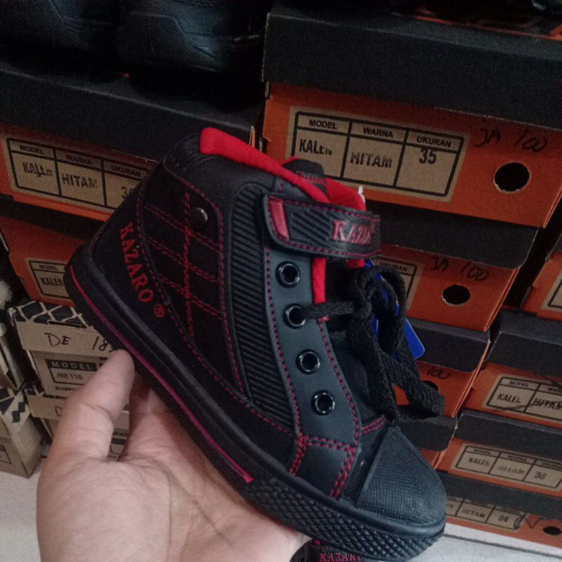 sepatu sekolah anak tali model bod size 30-37 kazaro