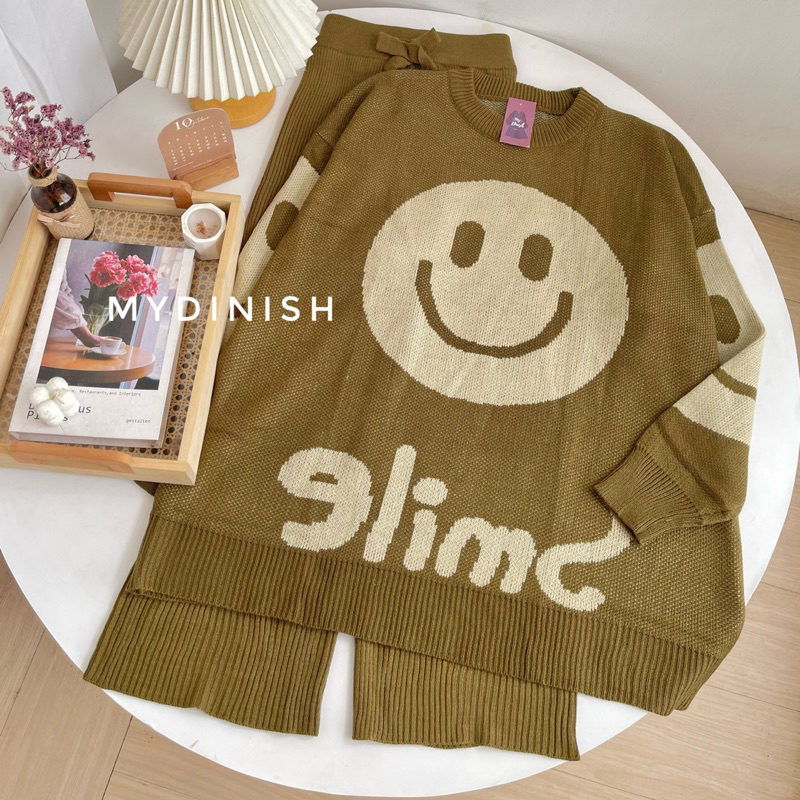 One Set Rara Smile Oversize - Stelan Rajut Wanita Motif