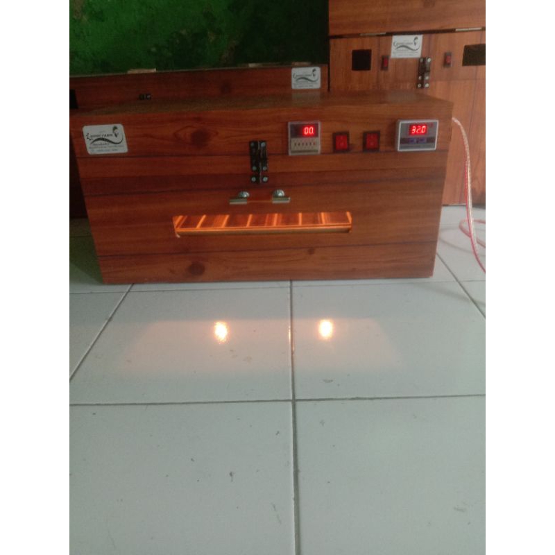 Mesin Penetas Telur Otomatis kapasitas 50 butir