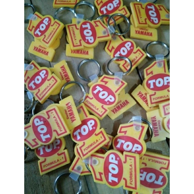 Gantungan kunci motor merchandise oli TOP1