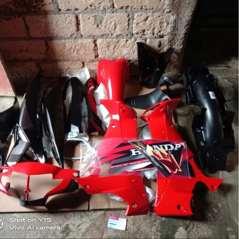 full body supra x 125 lama merah