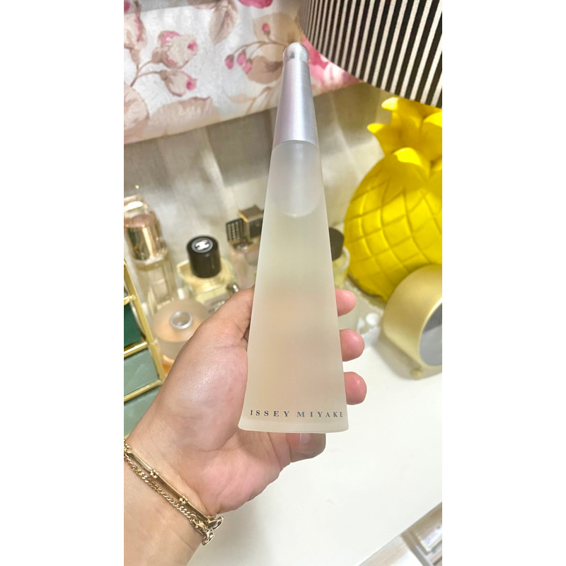Preloved parfum issey miyake for woman L’eau d’issey (NETT)