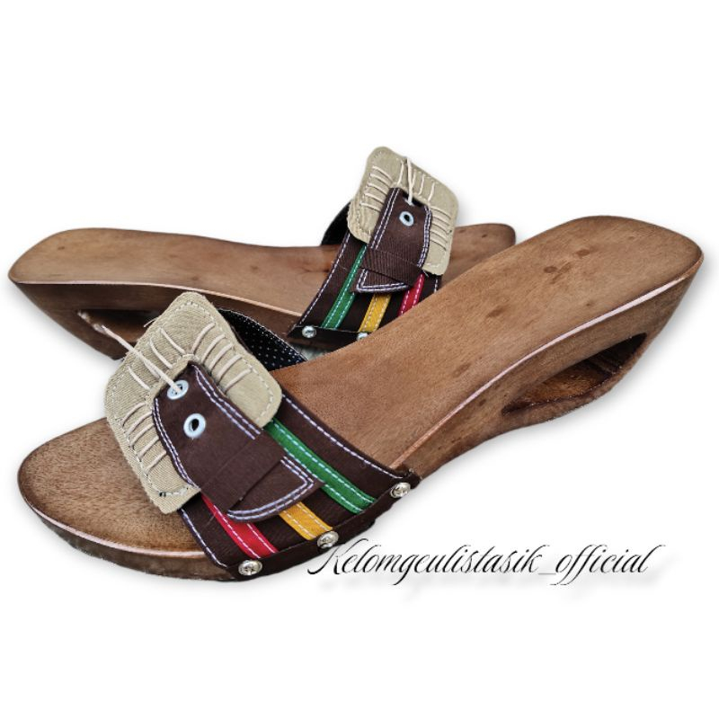 sandal kayu flat upper gesper