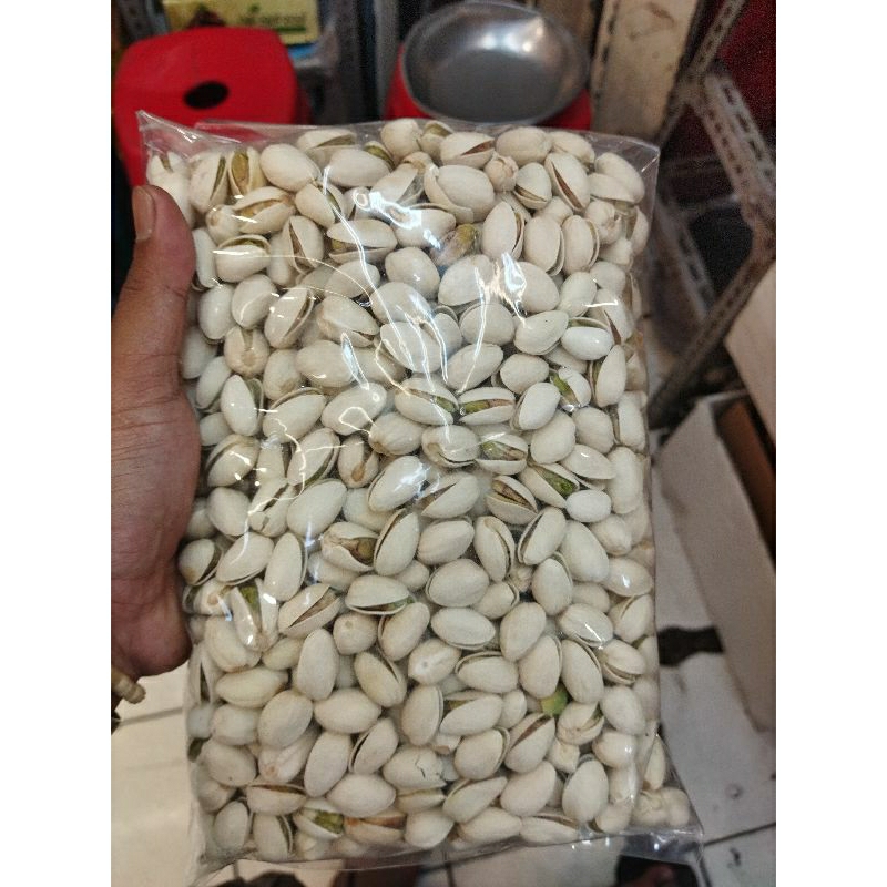 

Kacang pistacio 500 gr/Kacang ketawa/Oleh oleh haji dan umroh