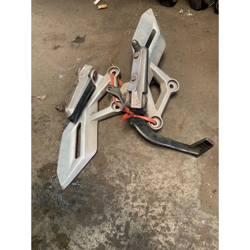 Footstep cbr 150 led fi - foot step depan cbr 150 led fi