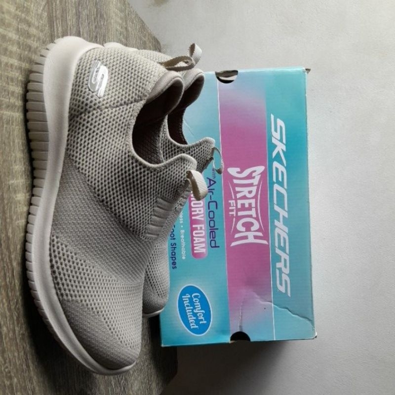 Sepatu SKECHERS with Air-Cooled MEMORY FOAM Machine Washable