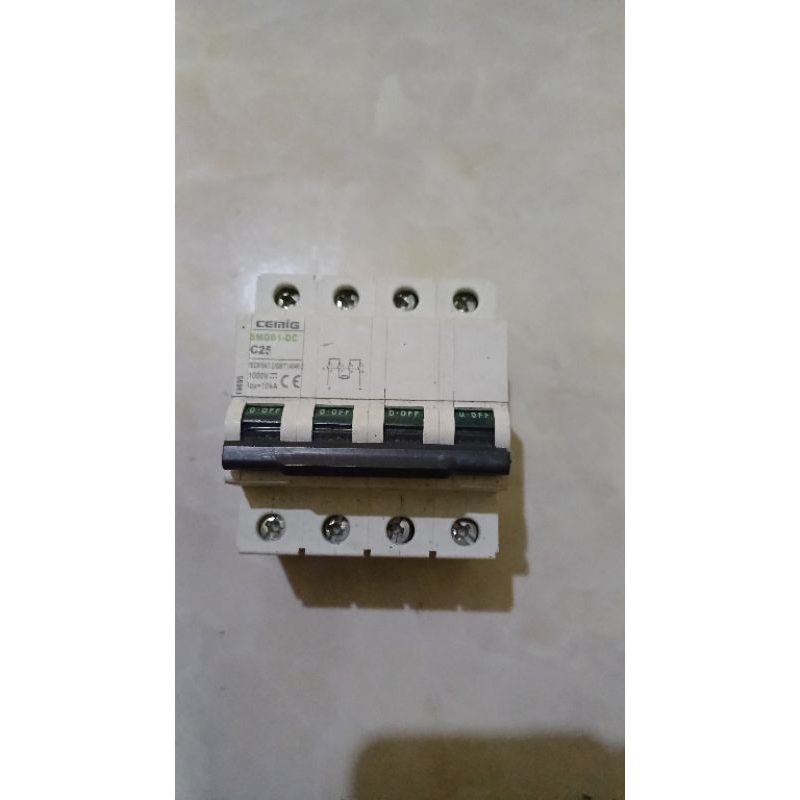 mcb 4pole dc