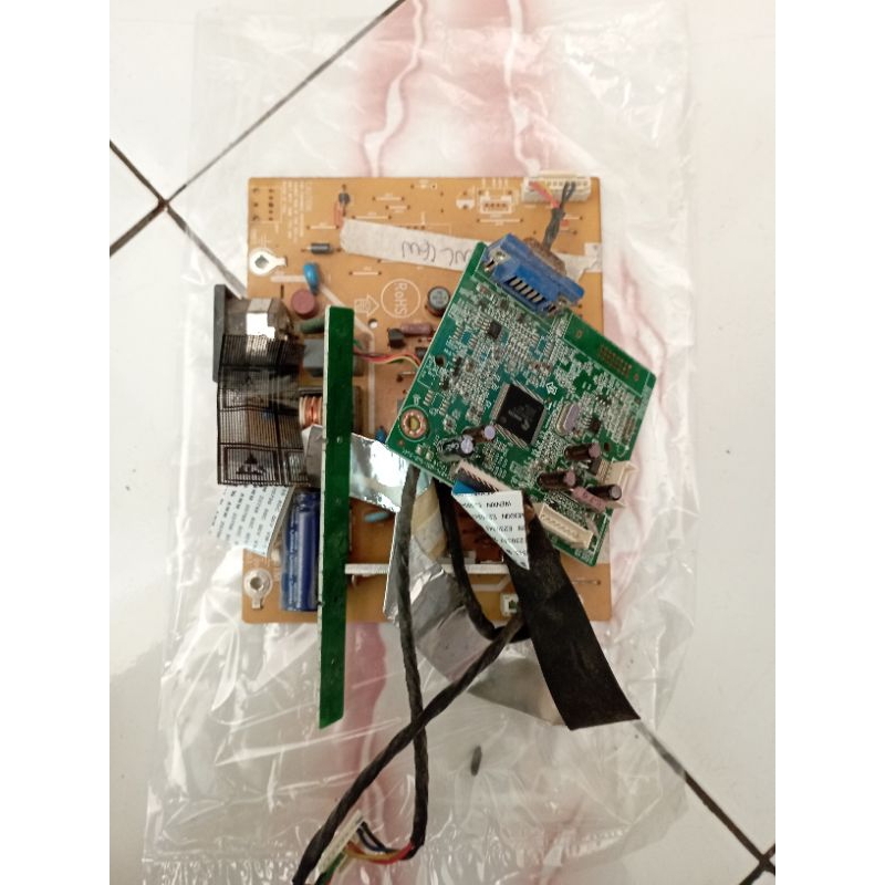 mesin monitor wearnes wl16w