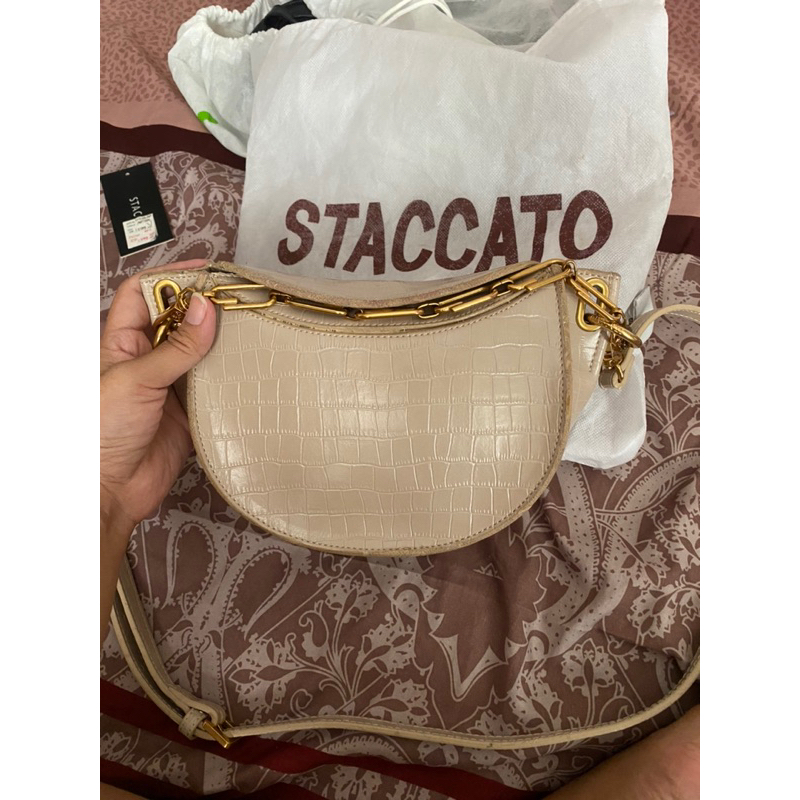 Preloved Sling Bag Staccato