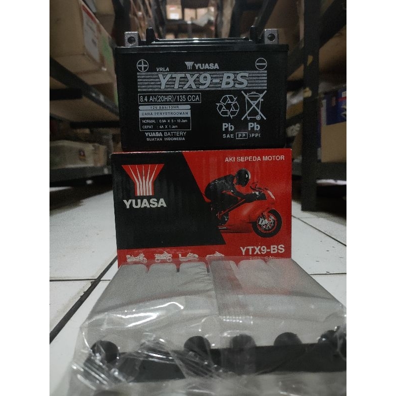 Aki Yuasa NINJA  250 YTX9-BS