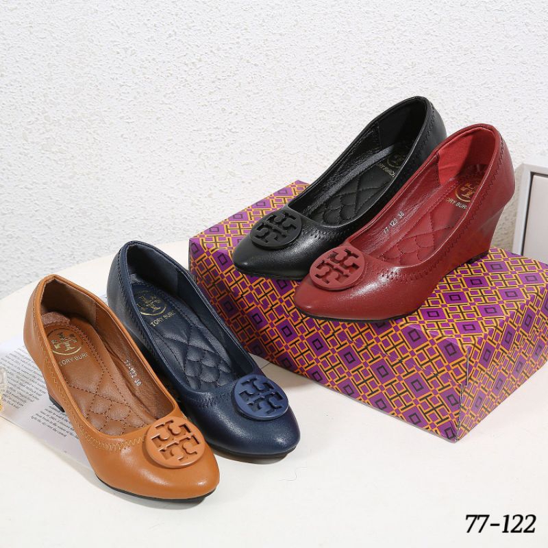SEPATU WEDGES TORY BURCH 77-122