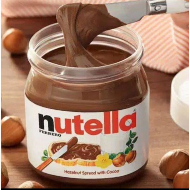 

Korzaln Nutella 200 Gr / Nutella Hazelnut Spread With Cocoa 200 Gr (Expired November 2025)