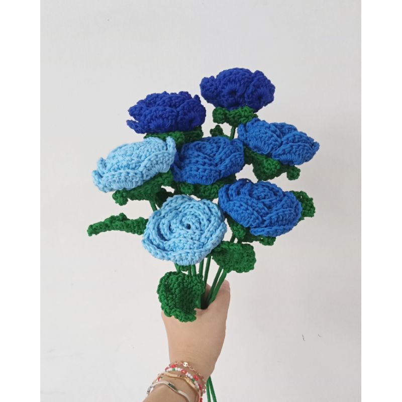 bunga rajut mawar mekar polos biru per tangkai