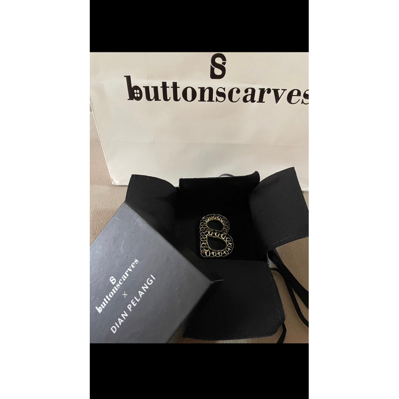 interlock ring buttonscarves