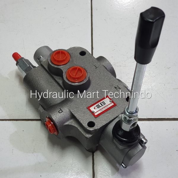

SALE hand control valve hydraulic P80 1tuas-detent port1/2 80LPM OLEO