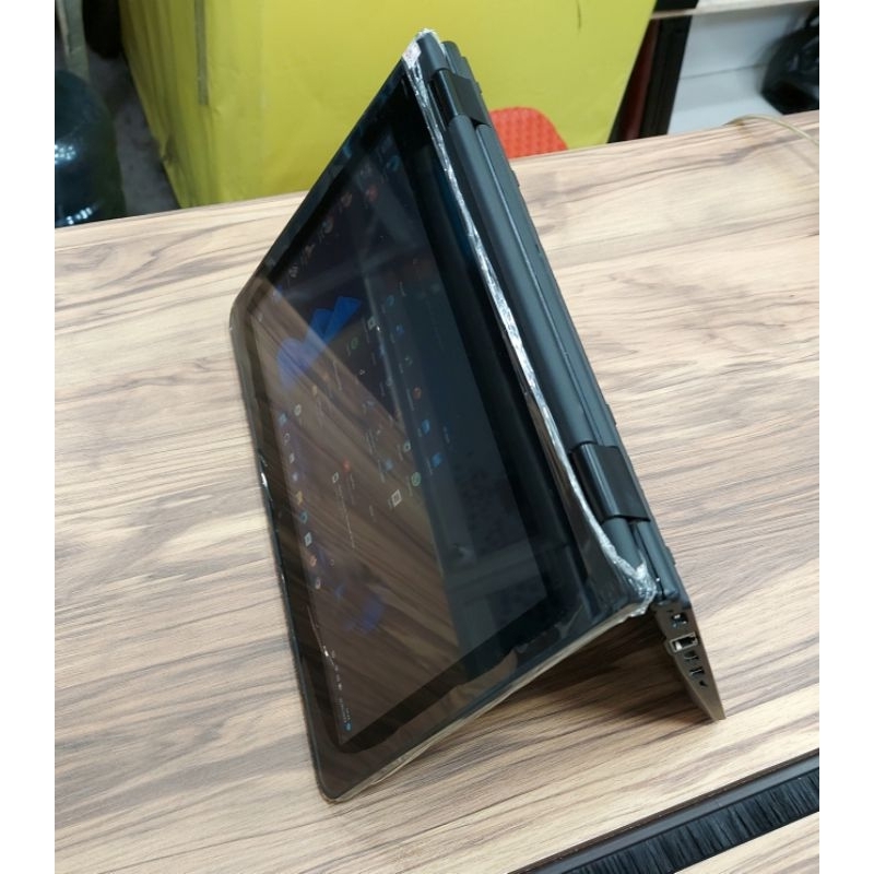 Laptop Lenovo 20LN-S00P00 yoga 11e touchscreen Celeron 4Gb 13inch bekas mulus normal