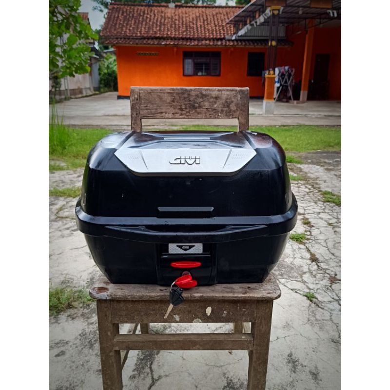 Top Box Givi E43 NTL SECOND