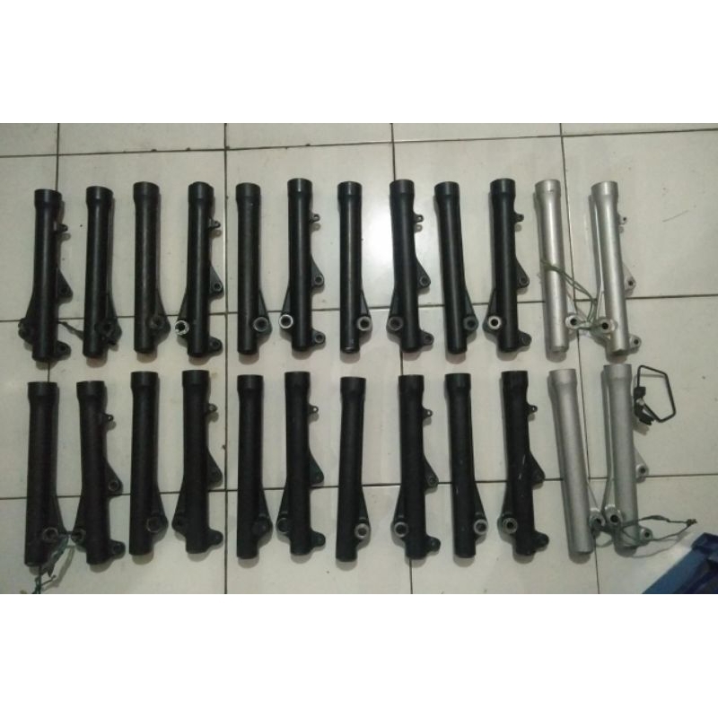 shock depan Vario Scoopy beat F1 kode kzl original copotan harga sepasang kanan dan kiri