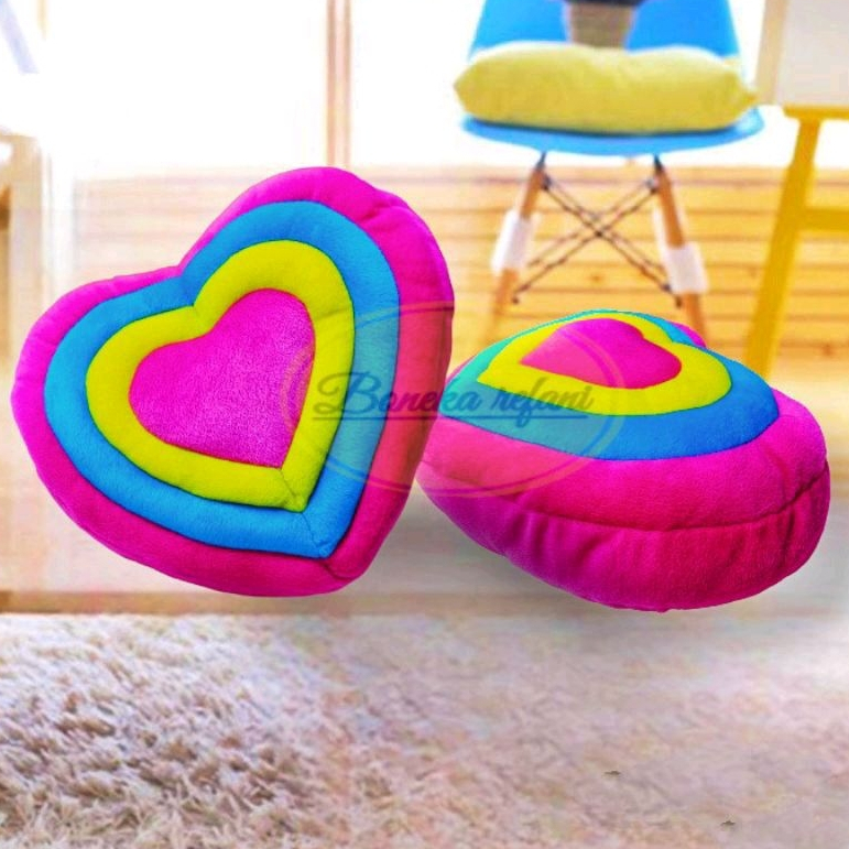 Bantal Sofa Model Love Warna Pink